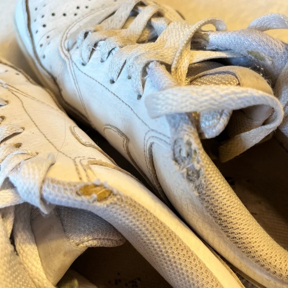 Nike Women's White Low-Top Lace-Up Sneakers